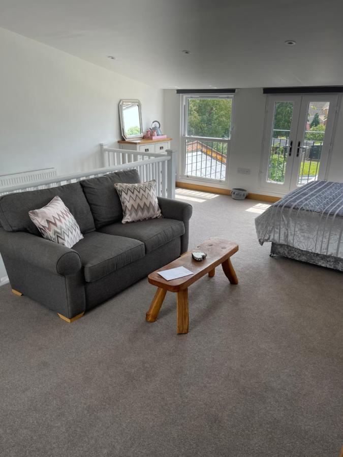 Very Large Lovely Double Room Loft Apartment Carlton Colville Exterior photo